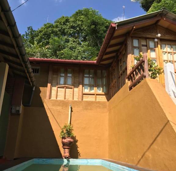 بنسيون Plantation Retreat