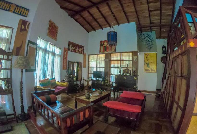 بنسيون Plantation Retreat