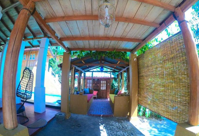 بنسيون Plantation Retreat