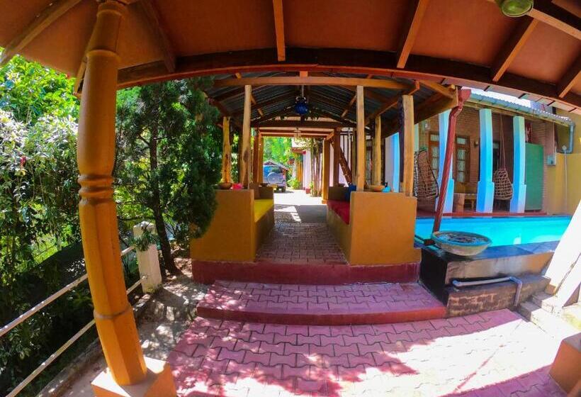 بنسيون Plantation Retreat