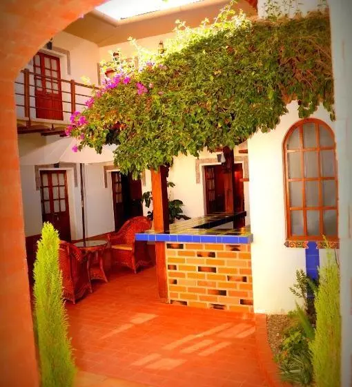 هاستل La Escondida Hostal