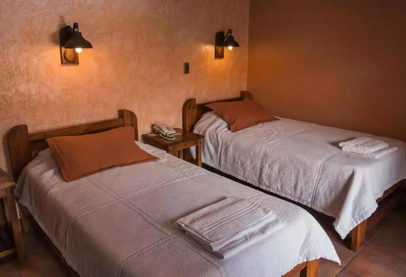 هاستل La Escondida Hostal