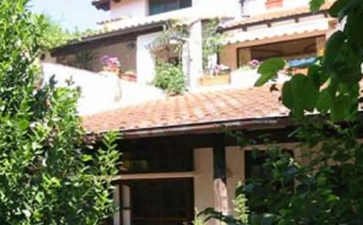 ホテル Agriturismo La Vecchia Dolceacqua