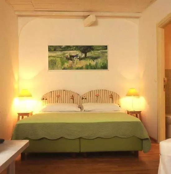 ホテル Agriturismo La Vecchia Dolceacqua