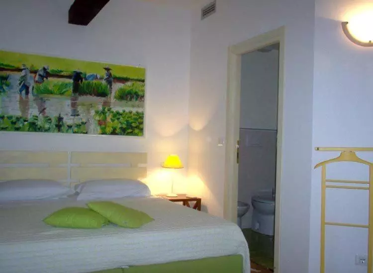 ホテル Agriturismo La Vecchia Dolceacqua