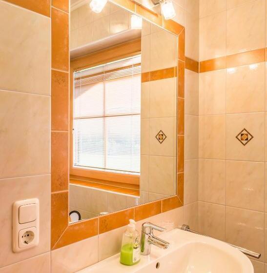 ホテル Bio Bauernhof Obertrattenbachhof