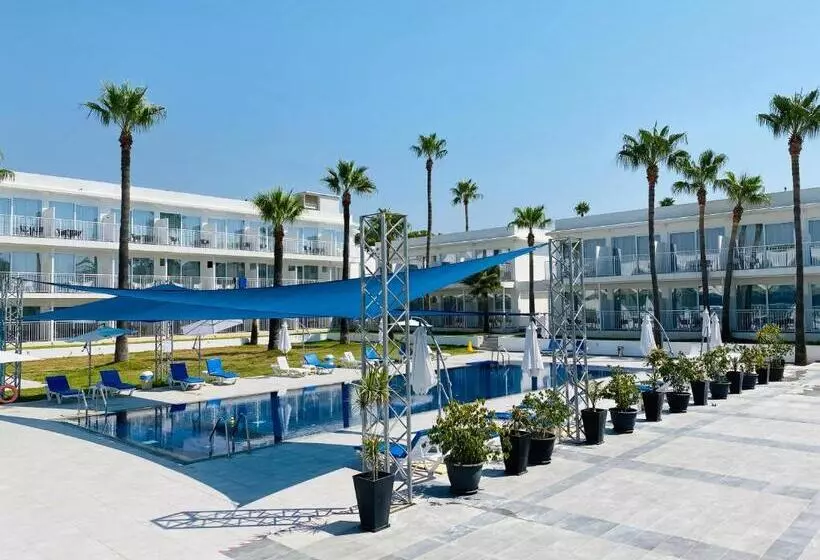 Hotel Lysithea