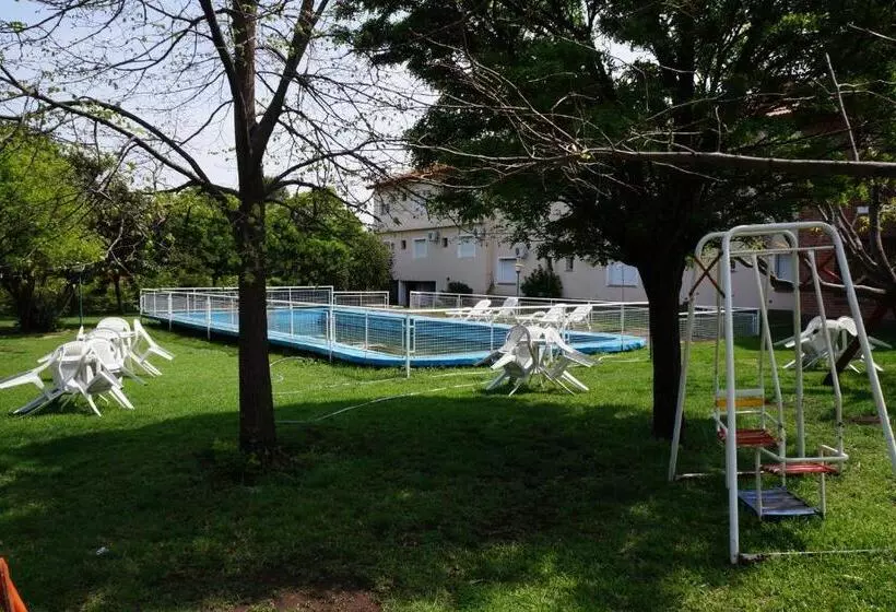 ホテル Mirasierras