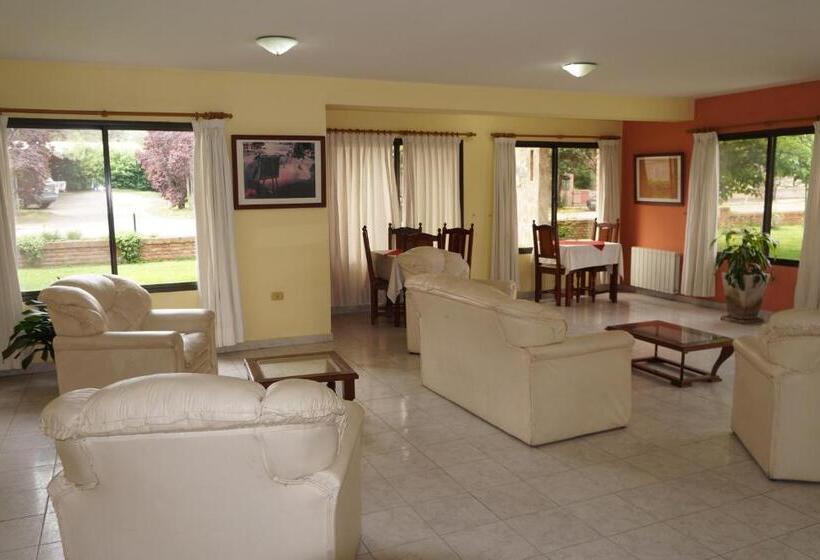 فندق Mirasierras