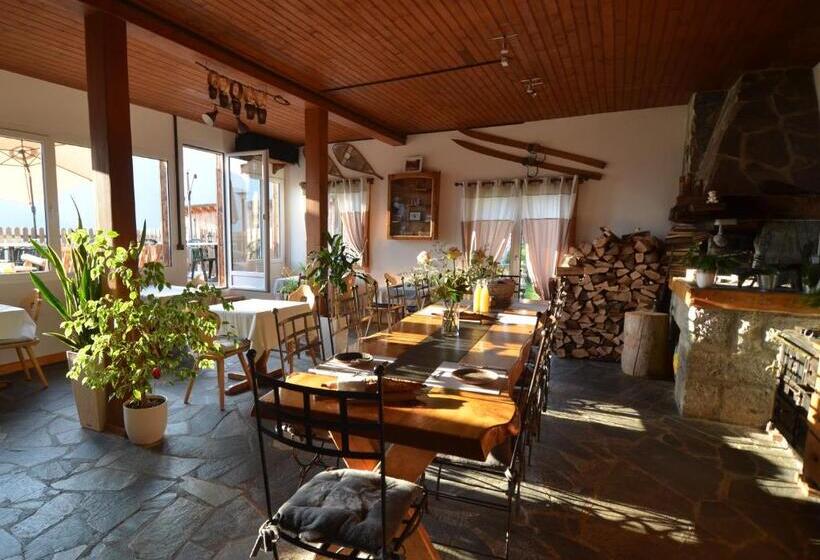 بنسيون Les Chambres Et Roulottes Des Noisetiers