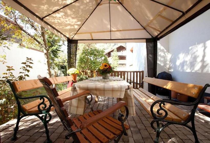 پانسیون Midland