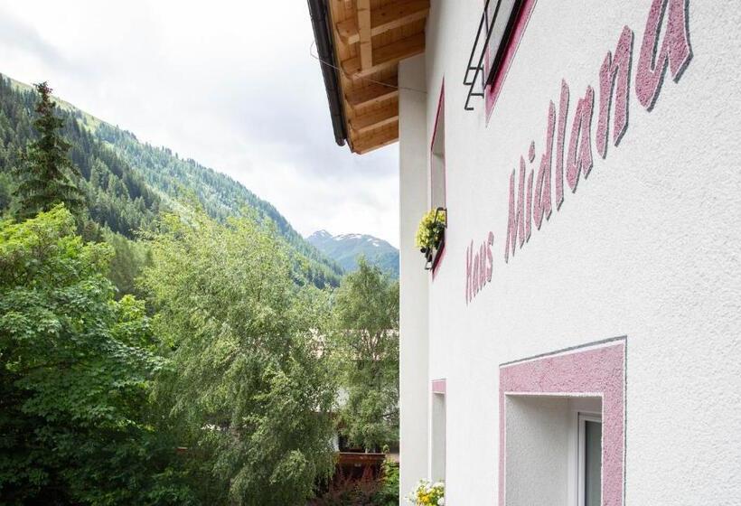 پانسیون Midland