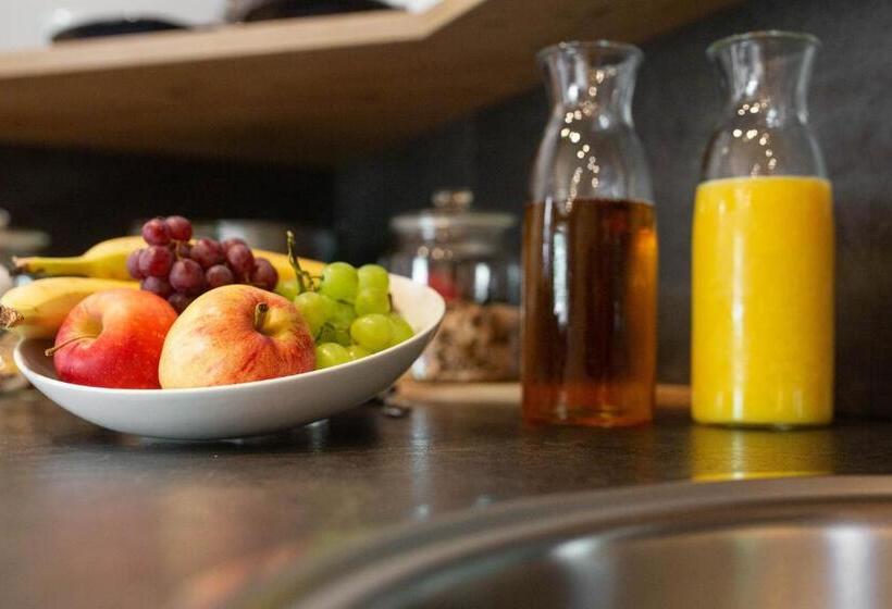 پانسیون Midland