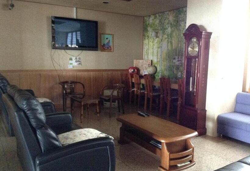 Пансион Resort Inn Chitose