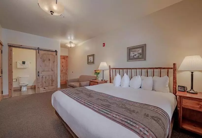 Cowboy Village Resort