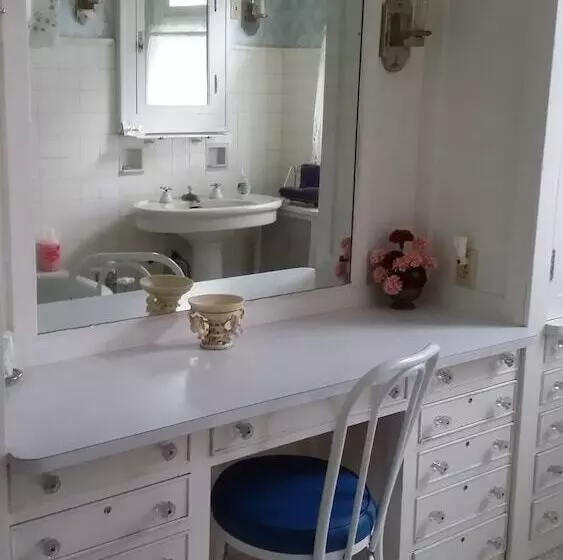 酒店 Chestnut Charm Bed & Breakfast