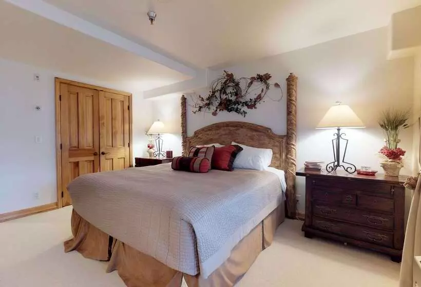 Отель Christiania Lodge