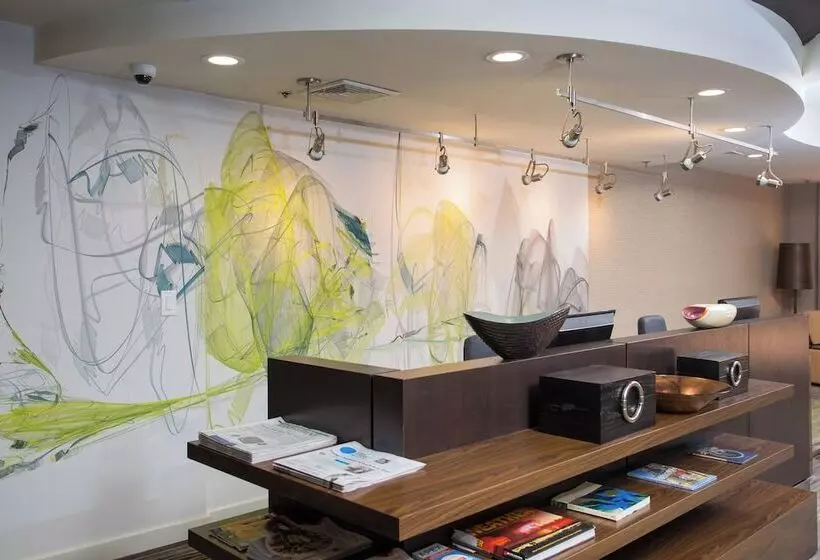 Отель Courtyard By Marriott Boston Westborough