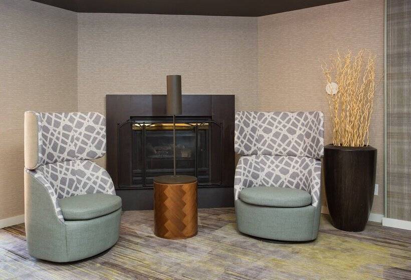 בית מלון כפרי Courtyard By Marriott Boston Westborough