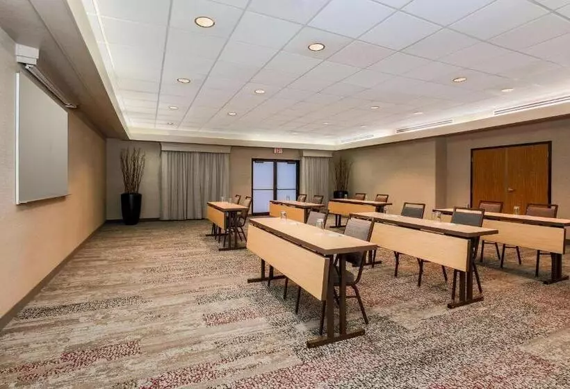 فندق Courtyard By Marriott Orlando Lake Mary North