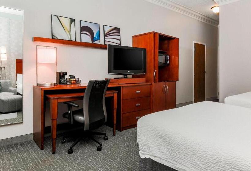 هتل Courtyard By Marriott Orlando Lake Mary North