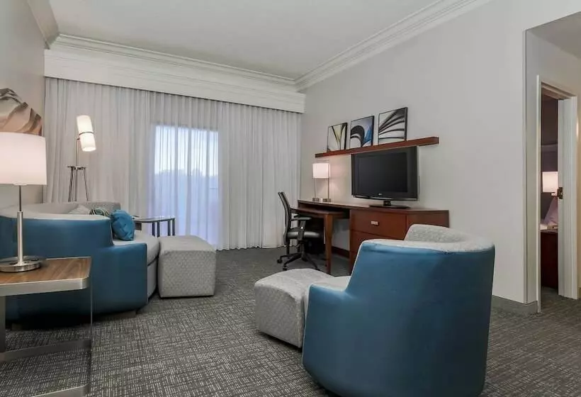 فندق Courtyard By Marriott Orlando Lake Mary North