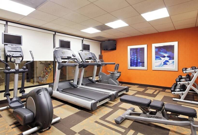 בית מלון כפרי Courtyard By Marriott Gainesville Fl