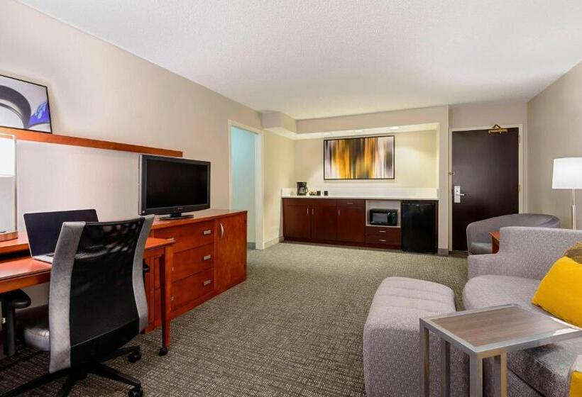 בית מלון כפרי Courtyard By Marriott Gainesville Fl