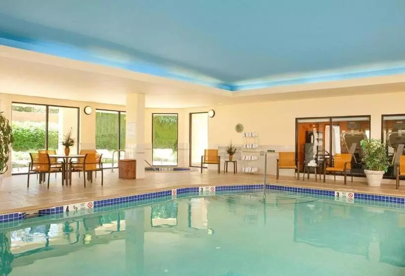 호텔 Courtyard Hartford Manchester