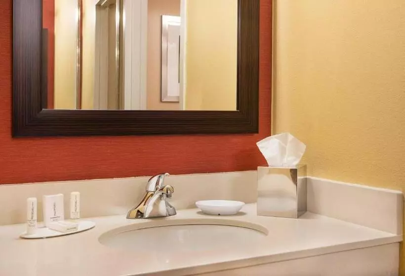 호텔 Courtyard Hartford Manchester