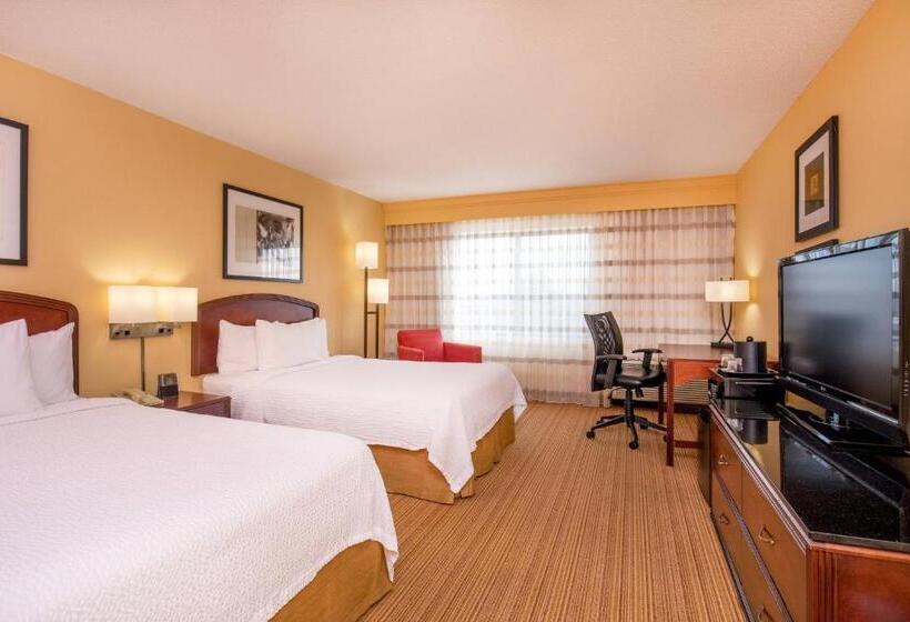 فندق Courtyard Hartford Manchester