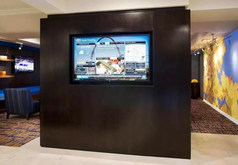 فندق Courtyard St. Louis Airport/earth City