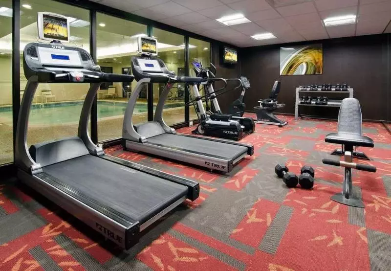 فندق Courtyard St. Louis Airport/earth City