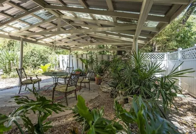 ホテル The Crystal River Inn