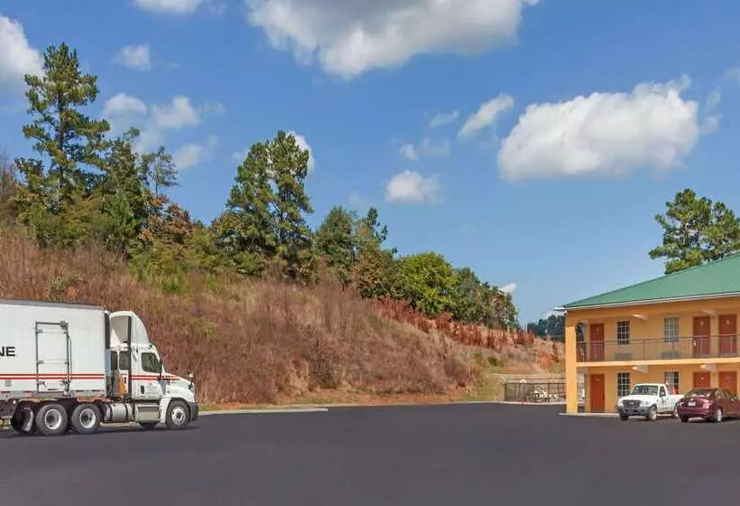 호텔 Days Inn By Wyndham Lenoir City