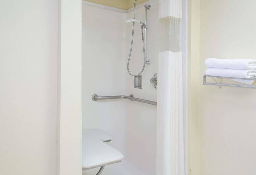 فندق Days Inn By Wyndham Sanford