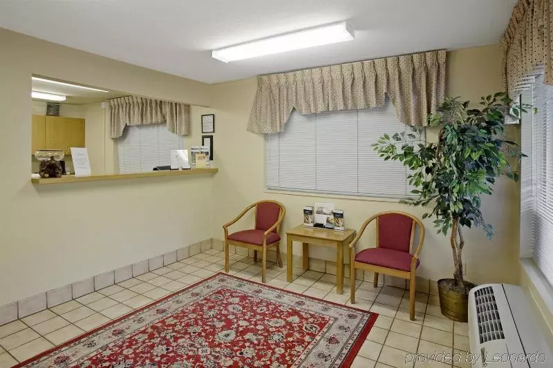 酒店 Hometowne Studios By Red Roof Spokane Valley