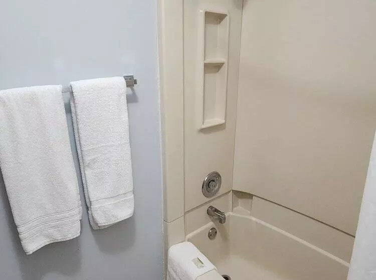 호텔 Westspring Inn Westlake Cleveland