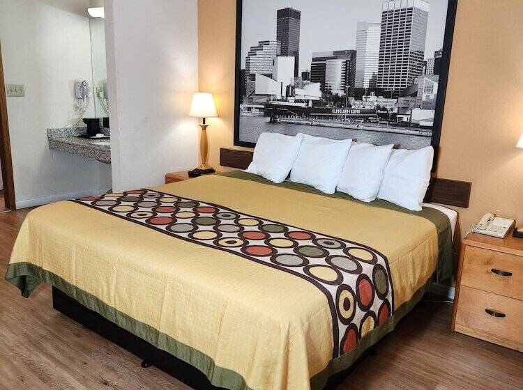 Отель Westspring Inn   Westlake Cleveland