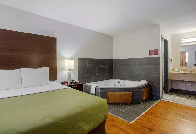 汽车旅馆  Quality Inn Columbuseast