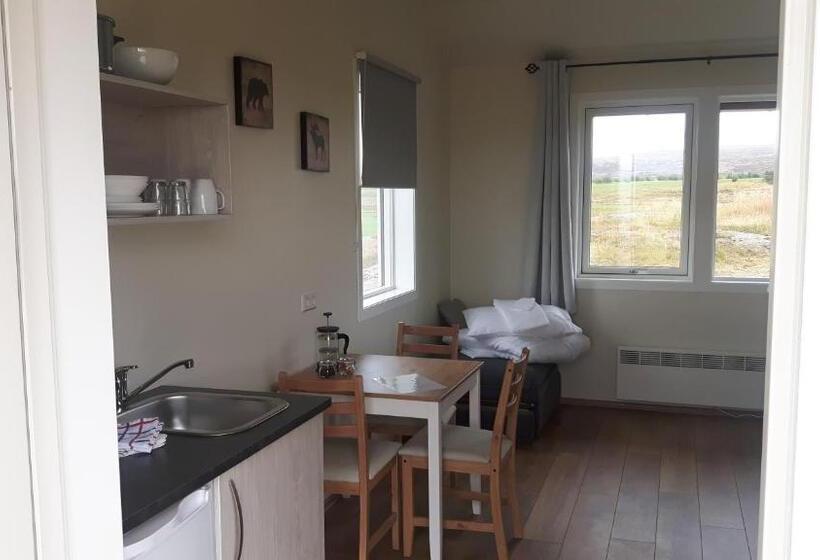 تختخواب و صبحانه Hjartarstaðir Guesthouse
