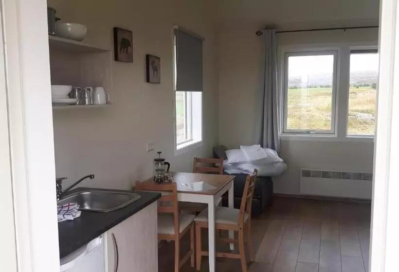 تختخواب و صبحانه Hjartarstaðir Guesthouse