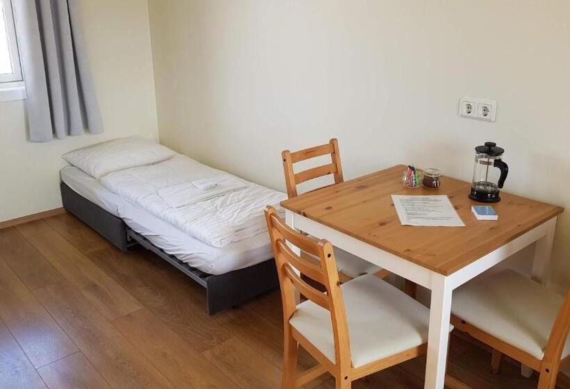 تختخواب و صبحانه Hjartarstaðir Guesthouse