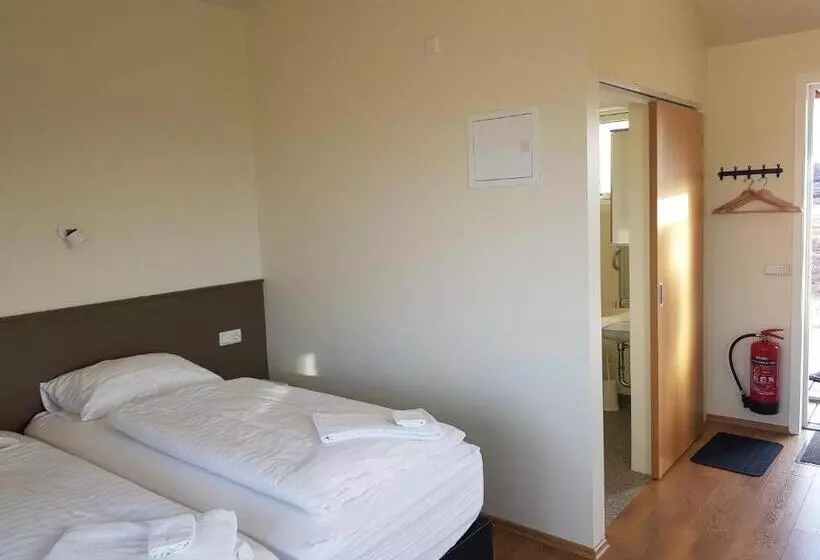 تختخواب و صبحانه Hjartarstaðir Guesthouse