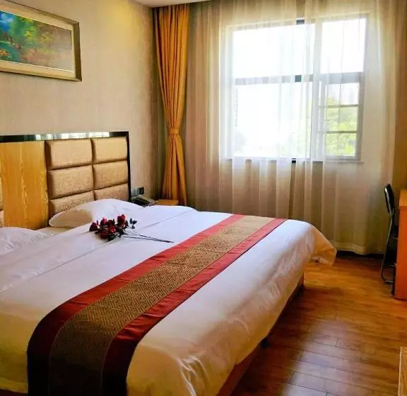 هتل 7 Days Inn Guangzhou Pazhou Branch