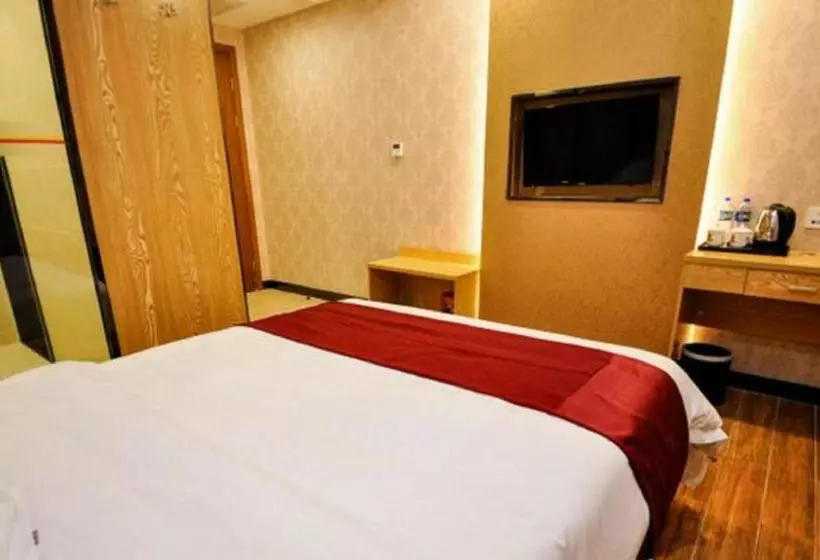 هتل 7 Days Inn Guangzhou Pazhou Branch