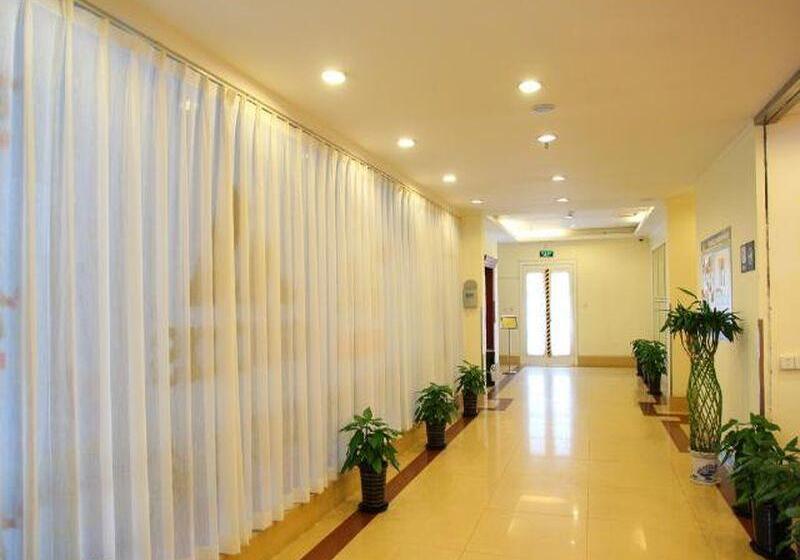 Hotel 7days Inn Shanghai South Xizang Road Subway Station