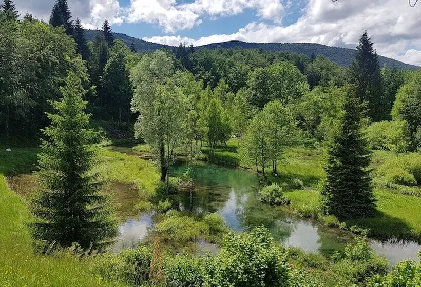 Hotelli B&b Plitvice Lakes Villa Prica