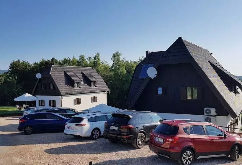 Hotelli B&b Plitvice Lakes Villa Prica