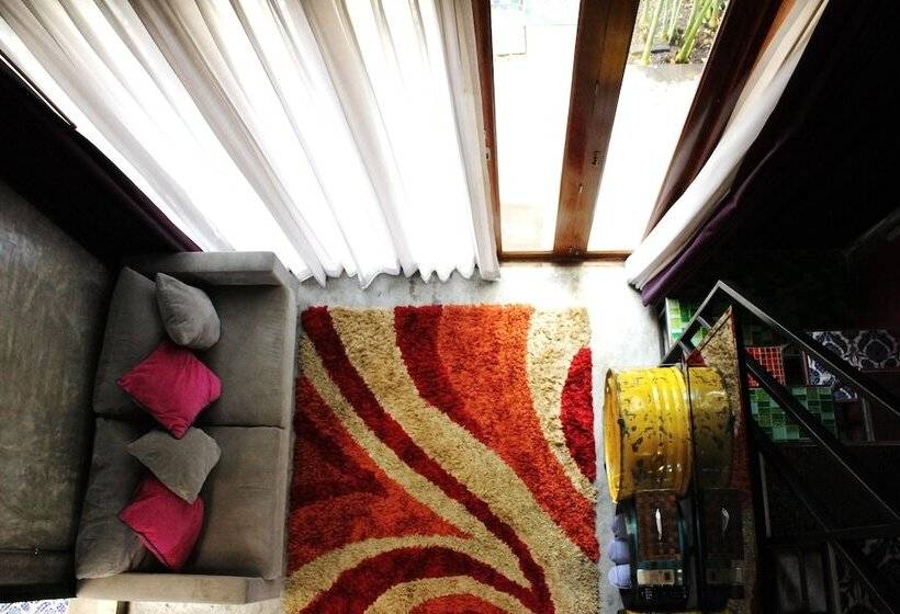 هتل Mi Casa Thaphae Chiang Mai